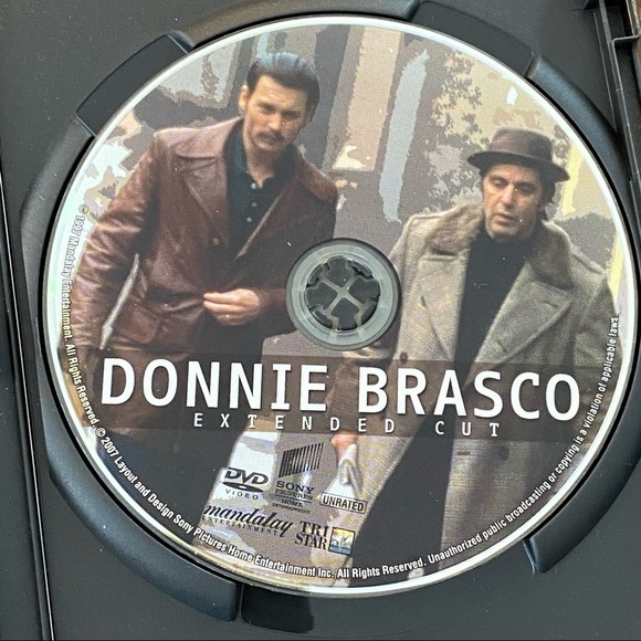 Set of 2 Vintage DVD's First Blood Ultimate Edition / Donnie Brasco Extended Cut - Picture 9 of 10